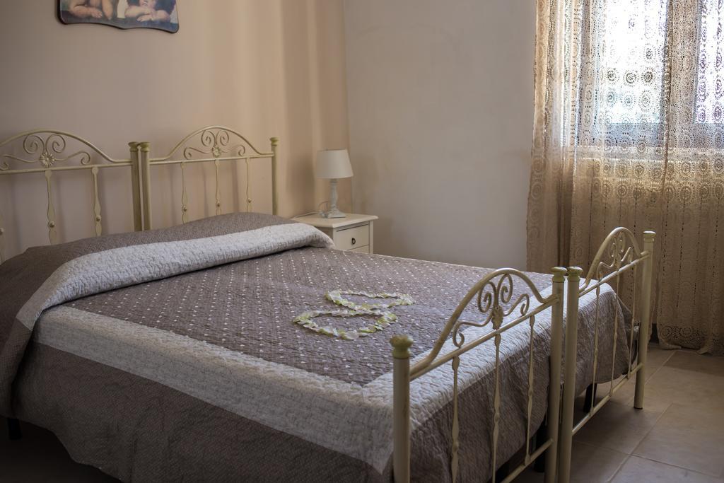 Residenze Nei Trulli Villa อัลเบโรเบลโล ภายนอก รูปภาพ